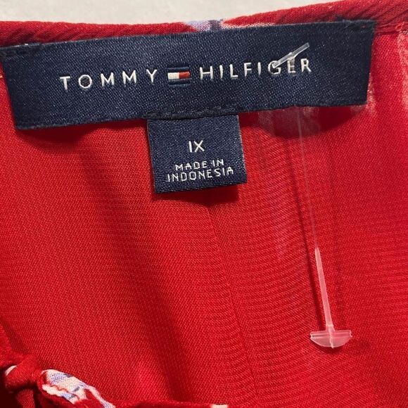 Tommy Hilfiger Pintuck Floral 3/4 Sleeve Chiffon Split Neck Blouse Red 1X - Picture 11 of 13